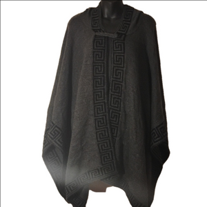 Beautiful grey/ black hooded cape/ shawl.No brand , no tags, unsure of size.